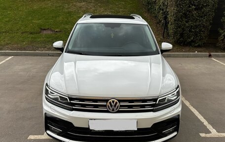 Volkswagen Tiguan II, 2018 год, 3 595 000 рублей, 9 фотография
