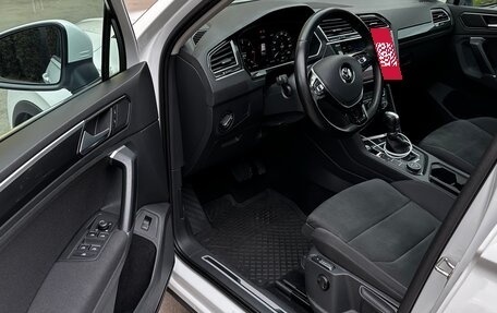 Volkswagen Tiguan II, 2018 год, 3 595 000 рублей, 24 фотография