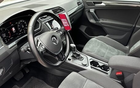 Volkswagen Tiguan II, 2018 год, 3 595 000 рублей, 19 фотография