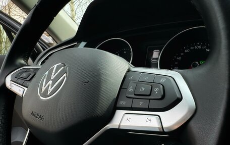 Volkswagen Tiguan II, 2020 год, 2 640 000 рублей, 10 фотография