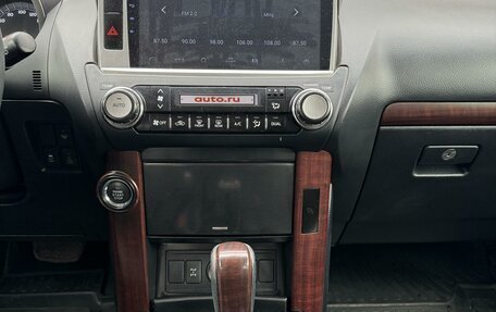 Toyota Land Cruiser Prado 150 рестайлинг 2, 2017 год, 3 990 000 рублей, 20 фотография