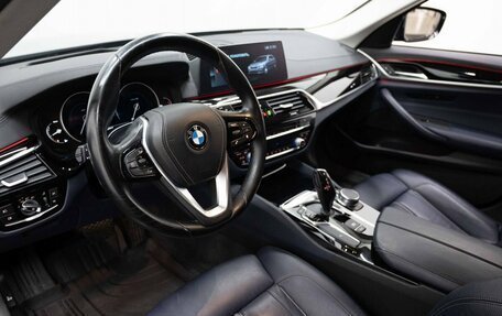 BMW 5 серия, 2017 год, 3 625 000 рублей, 12 фотография