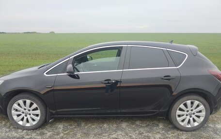 Opel Astra J, 2010 год, 700 000 рублей, 6 фотография