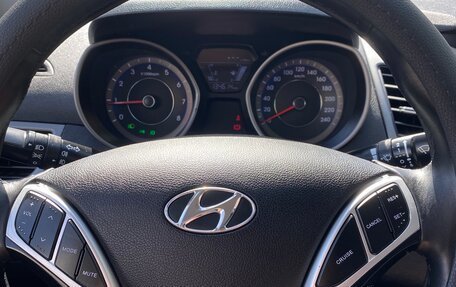 Hyundai Elantra V, 2015 год, 1 250 000 рублей, 10 фотография
