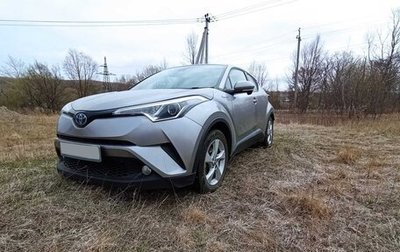 Toyota C-HR I рестайлинг, 2017 год, 900 000 рублей, 1 фотография