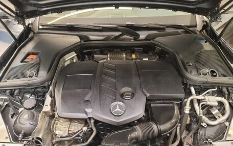 Mercedes-Benz E-Класс, 2019 год, 3 000 000 рублей, 5 фотография