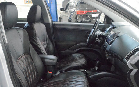 Mitsubishi Outlander III рестайлинг 3, 2012 год, 1 420 000 рублей, 12 фотография