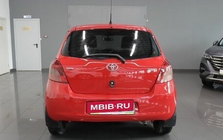 Toyota Yaris III рестайлинг, 2008 год, 775 000 рублей, 4 фотография