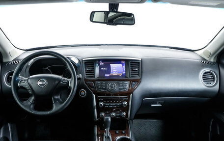 Nissan Pathfinder, 2015 год, 2 150 000 рублей, 10 фотография