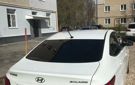 Hyundai Solaris II рестайлинг, 2015 год, 1 260 000 рублей, 4 фотография