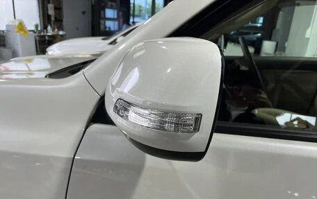 Toyota Land Cruiser Prado 150 рестайлинг 2, 2021 год, 3 692 001 рублей, 9 фотография