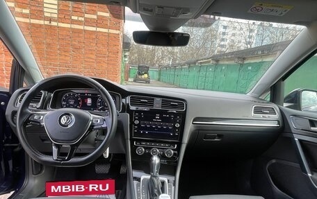 Volkswagen Golf VII, 2018 год, 2 630 000 рублей, 6 фотография