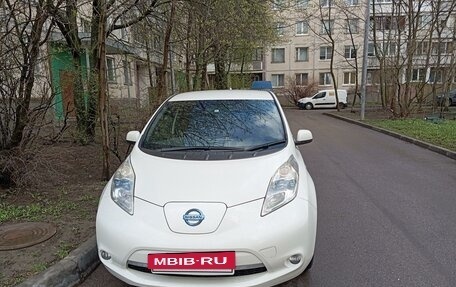 Nissan Leaf I, 2012 год, 1 750 000 рублей, 8 фотография