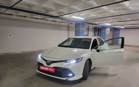 Toyota Camry, 2019 год, 2 820 000 рублей, 7 фотография