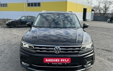 Volkswagen Tiguan II, 2017 год, 3 100 000 рублей, 3 фотография