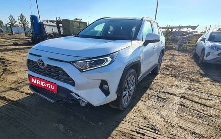 Toyota RAV4, 2021 год, 3 629 000 рублей, 2 фотография