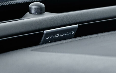 Jaguar XE I рестайлинг, 2017 год, 2 350 000 рублей, 14 фотография