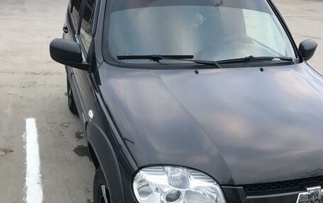 Chevrolet Niva I рестайлинг, 2018 год, 849 998 рублей, 2 фотография