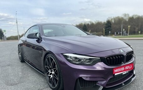 BMW M4, 2019 год, 5 800 000 рублей, 3 фотография