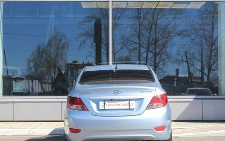 Hyundai Solaris II рестайлинг, 2012 год, 4 фотография