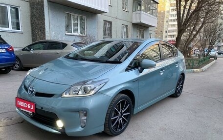 Toyota Prius, 2014 год, 1 520 000 рублей, 3 фотография