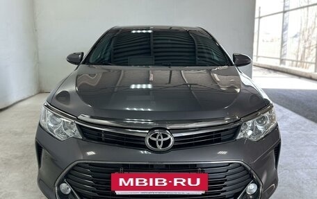 Toyota Camry, 2015 год, 2 050 000 рублей, 2 фотография