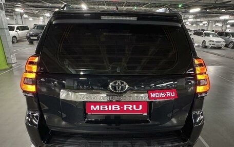 Toyota Land Cruiser Prado 150 рестайлинг 2, 2017 год, 5 500 000 рублей, 4 фотография