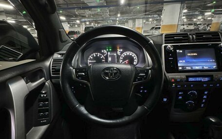 Toyota Land Cruiser Prado 150 рестайлинг 2, 2017 год, 5 500 000 рублей, 8 фотография