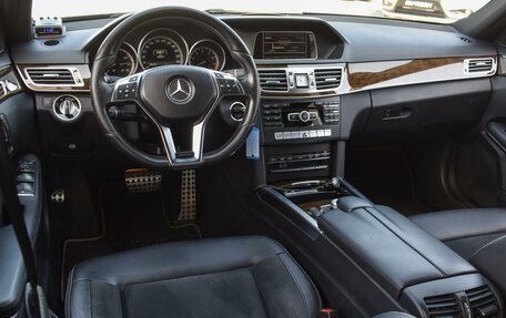 Mercedes-Benz E-Класс, 2015 год, 2 569 000 рублей, 6 фотография