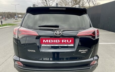 Toyota RAV4, 2017 год, 2 870 000 рублей, 5 фотография