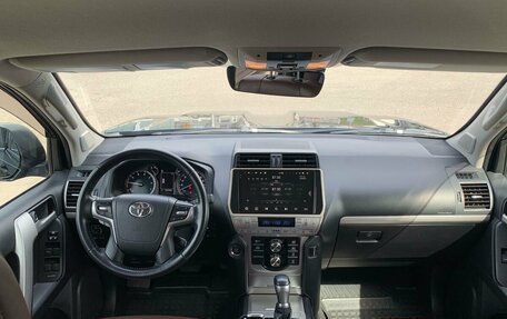 Toyota Land Cruiser Prado 150 рестайлинг 2, 2019 год, 6 250 000 рублей, 6 фотография