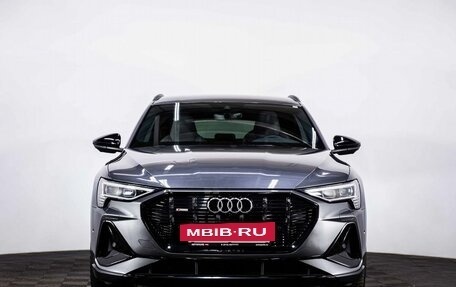Audi e-tron I, 2020 год, 5 700 000 рублей, 2 фотография