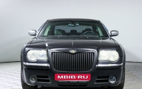 Chrysler 300C II, 2005 год, 770 000 рублей, 2 фотография