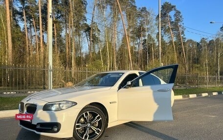 BMW 5 серия, 2014 год, 2 490 000 рублей, 2 фотография