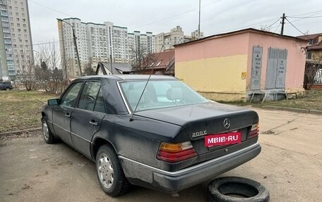 Mercedes-Benz W124, 1990 год, 300 000 рублей, 3 фотография