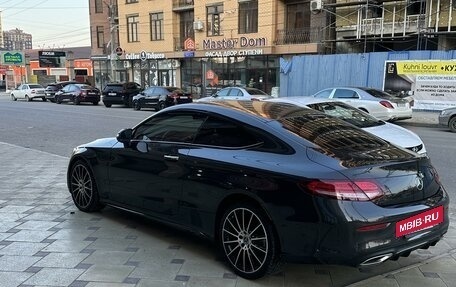 Mercedes-Benz C-Класс, 2018 год, 3 900 000 рублей, 5 фотография