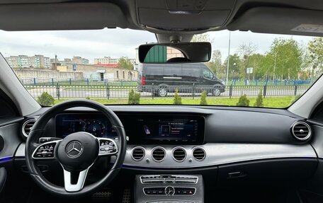 Mercedes-Benz E-Класс, 2019 год, 3 100 000 рублей, 8 фотография