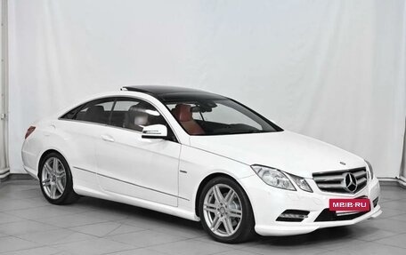 Mercedes-Benz E-Класс, 2012 год, 1 650 000 рублей, 2 фотография
