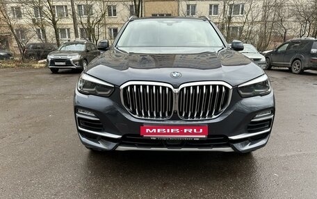 BMW X5, 2019 год, 6 950 000 рублей, 2 фотография