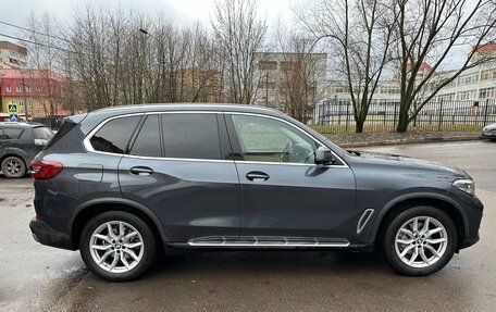 BMW X5, 2019 год, 6 950 000 рублей, 4 фотография