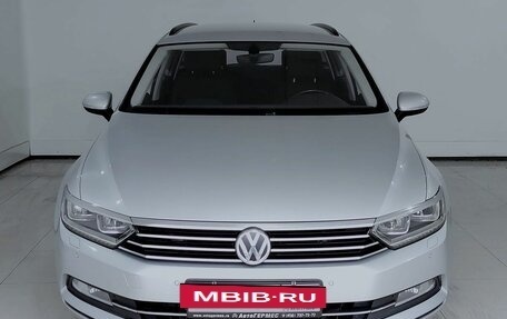 Volkswagen Passat B8 рестайлинг, 2018 год, 2 030 000 рублей, 2 фотография