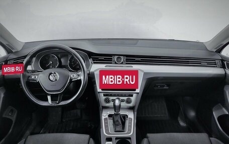 Volkswagen Passat B8 рестайлинг, 2018 год, 2 030 000 рублей, 5 фотография