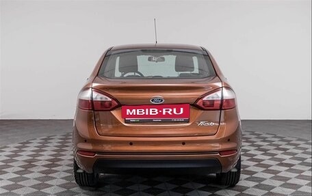 Ford Fiesta, 2015 год, 899 000 рублей, 6 фотография