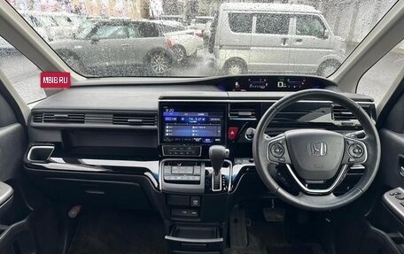 Honda Stepwgn IV, 2021 год, 1 880 001 рублей, 13 фотография