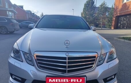 Mercedes-Benz E-Класс, 2011 год, 2 100 000 рублей, 3 фотография
