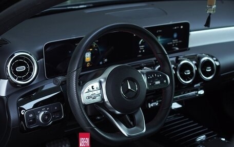 Mercedes-Benz A-Класс, 2019 год, 3 150 000 рублей, 10 фотография