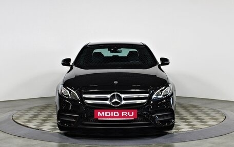 Mercedes-Benz E-Класс, 2020 год, 4 395 000 рублей, 2 фотография