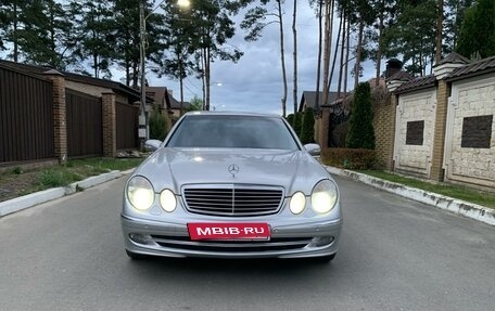 Mercedes-Benz E-Класс, 2004 год, 1 130 000 рублей, 4 фотография