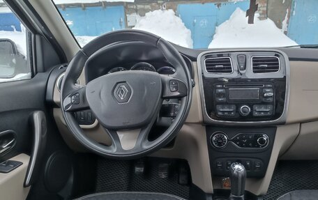 Renault Logan II, 2016 год, 950 000 рублей, 4 фотография