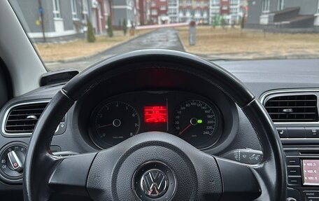 Volkswagen Polo VI (EU Market), 2013 год, 950 000 рублей, 21 фотография